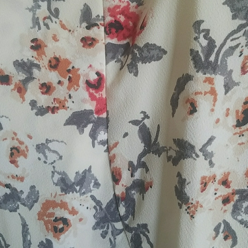 Daniel Rainn Ivory Floral Vest Size Medium - Picture 3 of 5